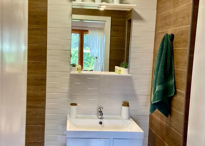 Villa Stella - Private House With Parking Spot, Pool And Sea View Varna