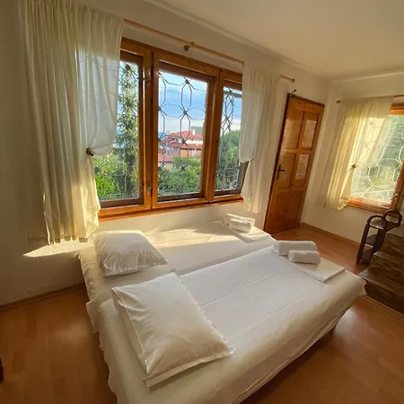 Stella - Private House With Parking Spot, Pool And Sea View فارنا