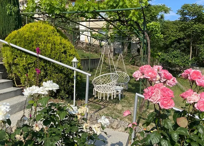 Stella - Private House With Parking Spot, Pool And Sea View